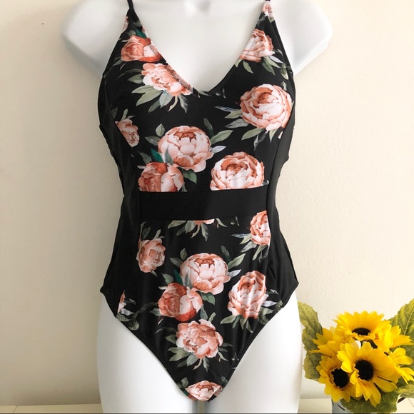 CUPSHE Floral One Piece - Picture 3 of 14